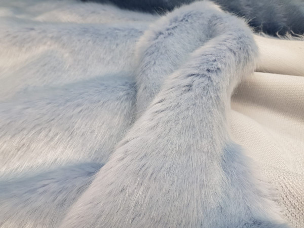 Umetno krzno-ledeno modra barva, 2cm dlake