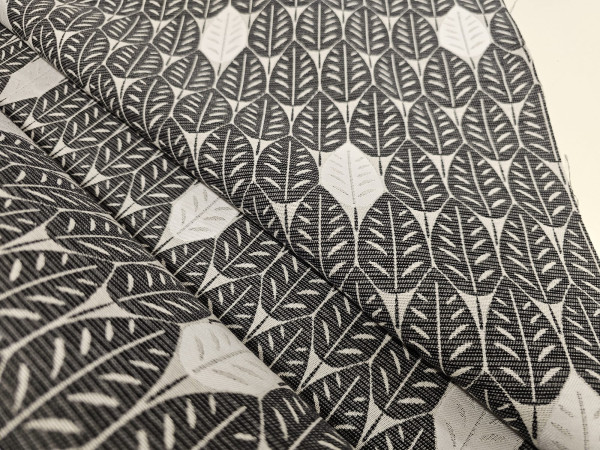 Dekor gobelin - srebrno sivi listi, širina 140cm