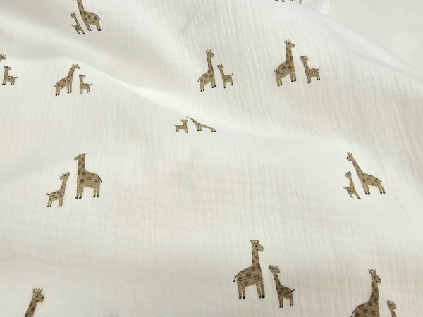 TETRA tkanina, dvoslojna- žirafe na off white beli osnovi