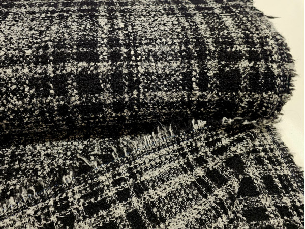 Bukle, volna, mešanica volne- sivkasto karo vzorec