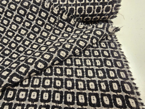 Žakard tkanina, obojestranska, mešanica volne, UNIKAT- črno beli kvadratki