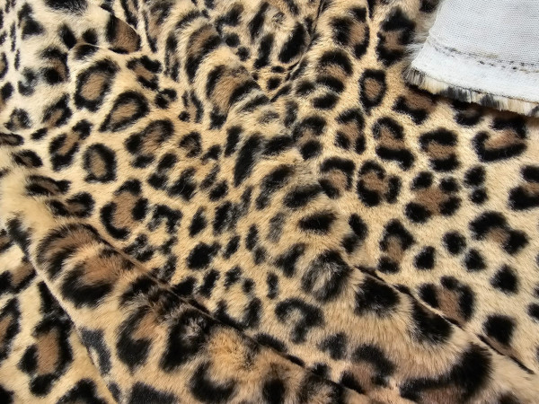 Umetno krzno, kratkodlako- leopard