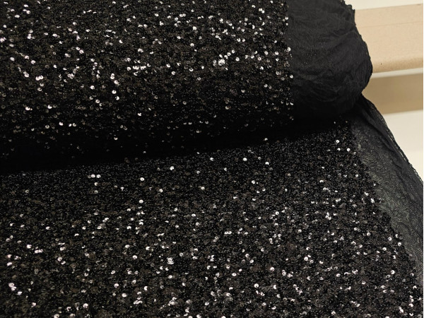 Čipke,čipka, luske, bleščice- črna barva