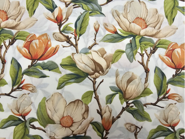 Bombažno platno- rože na beli osnovi