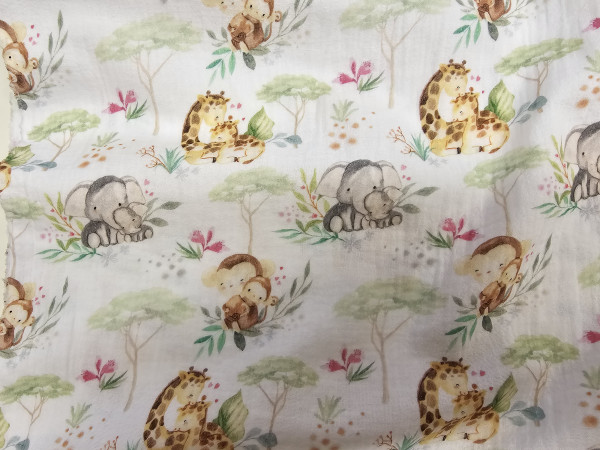 TETRA tkanina, dvoslojna- žirafe, sloni in opice na beli osnovi